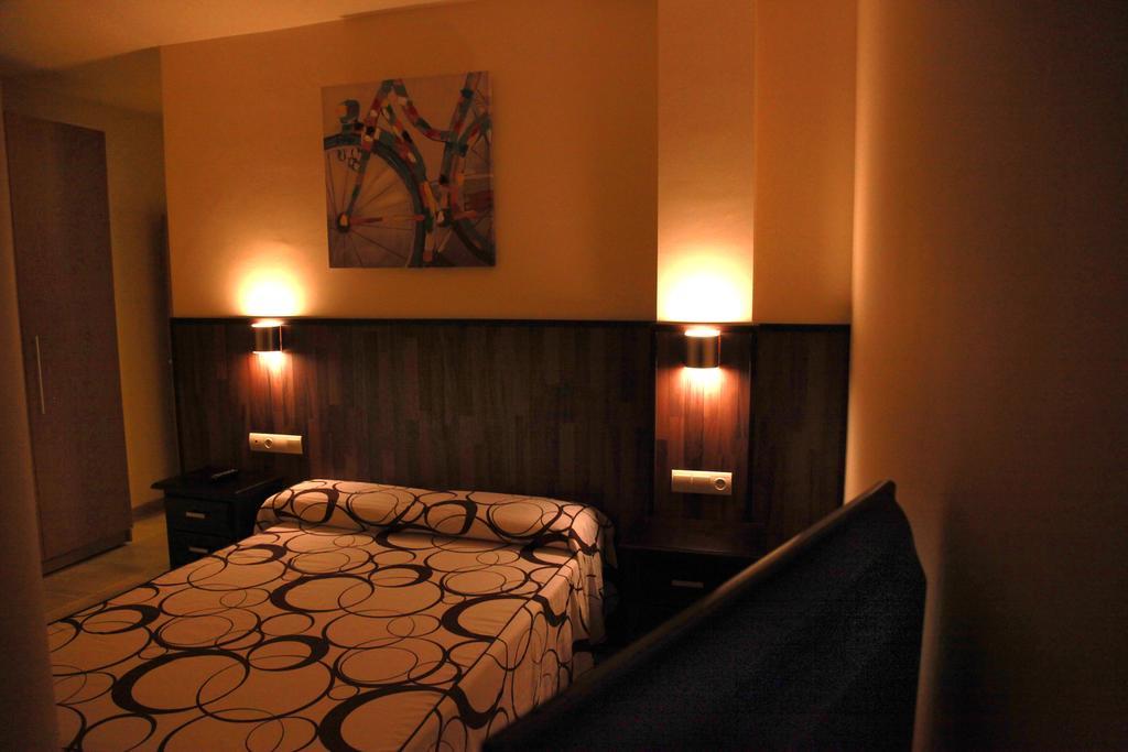 Hostal Dona Manuela Malaga Phòng bức ảnh