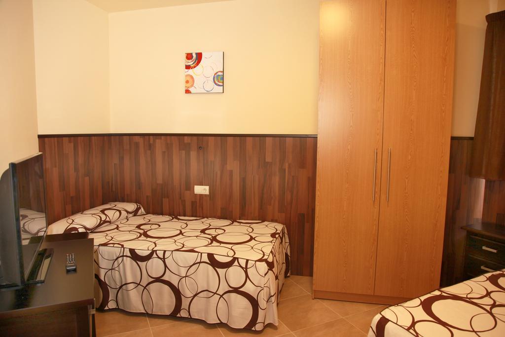 Hostal Dona Manuela Malaga Phòng bức ảnh