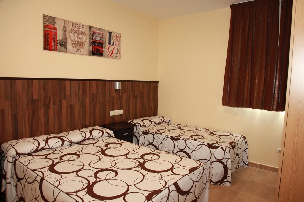 Hostal Dona Manuela Malaga Phòng bức ảnh